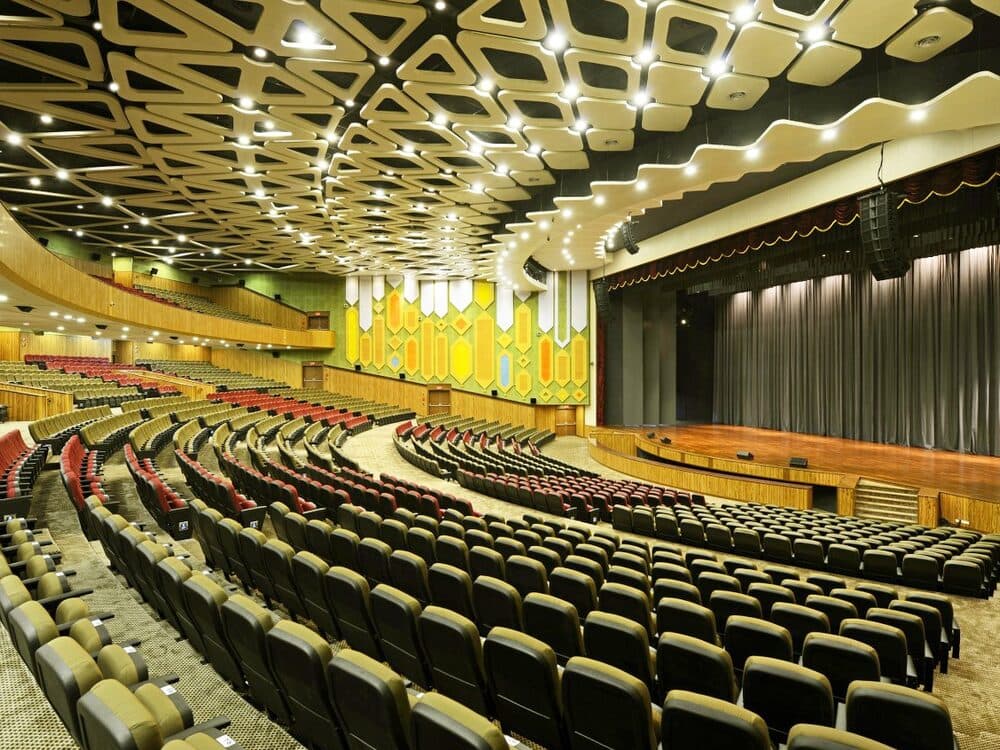 Auditorium ceiling and wall treatment