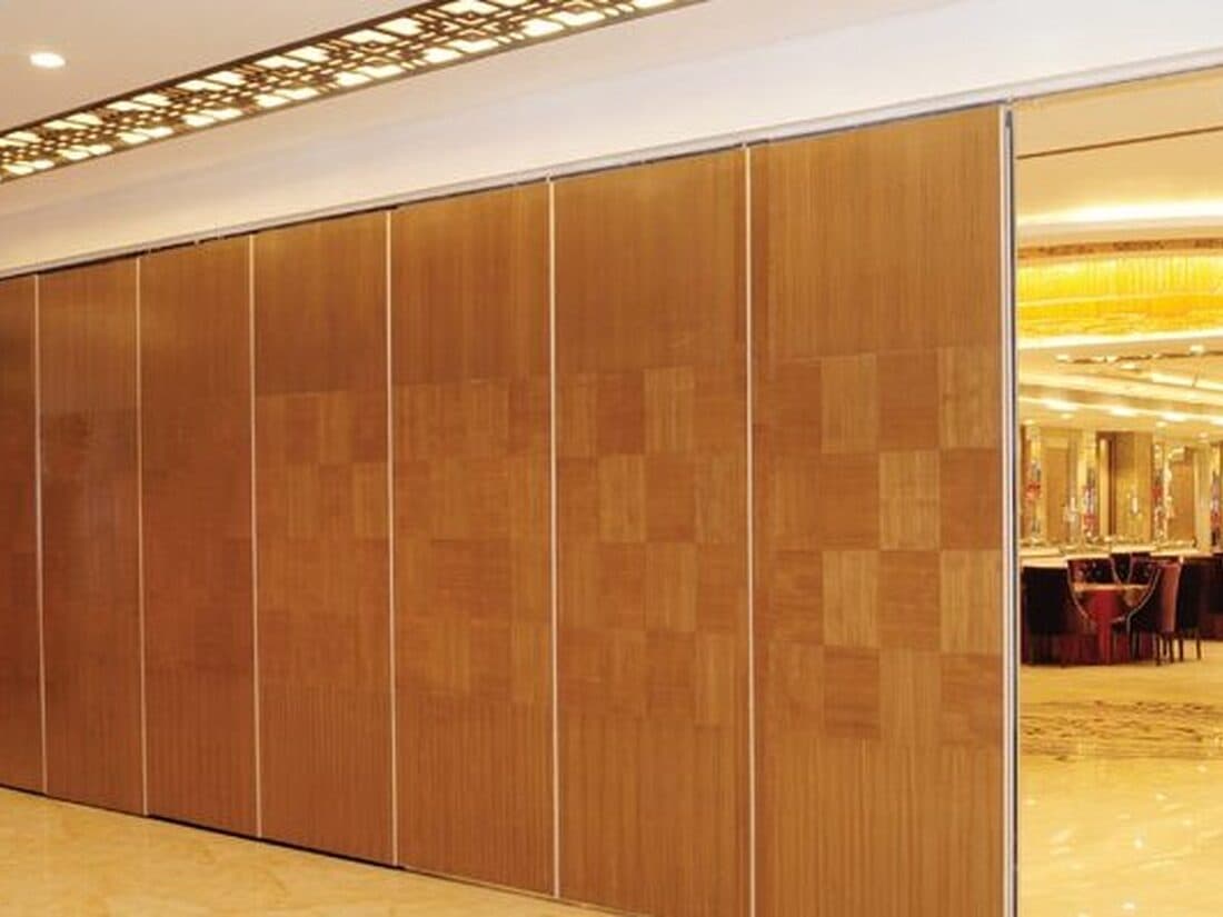 Wood acoustic wall in a hospitality interior